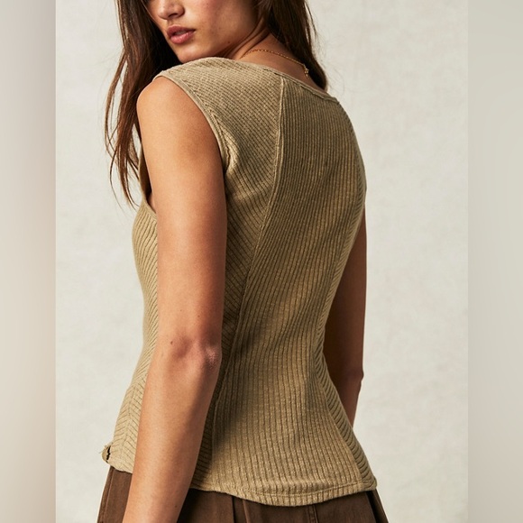 We The Free Boss Babe Top in Cobra - Picture 2 of 8